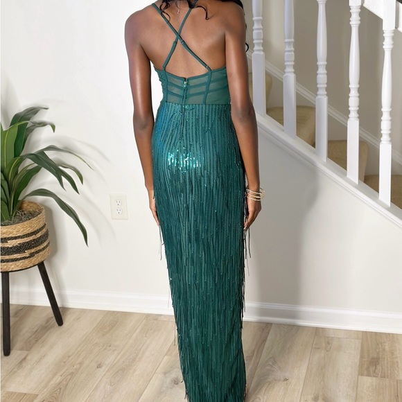 City Vibes Emerald Green Fringe Criss Cross Back Prom Dress w/ Side Split - Picture 15 of 16
